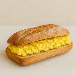Sandwich poulet curry.